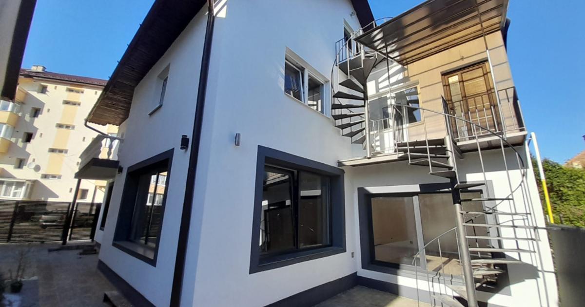 Casă individuală 180 mp cu 6 camere în zona Independenței, Bistrița