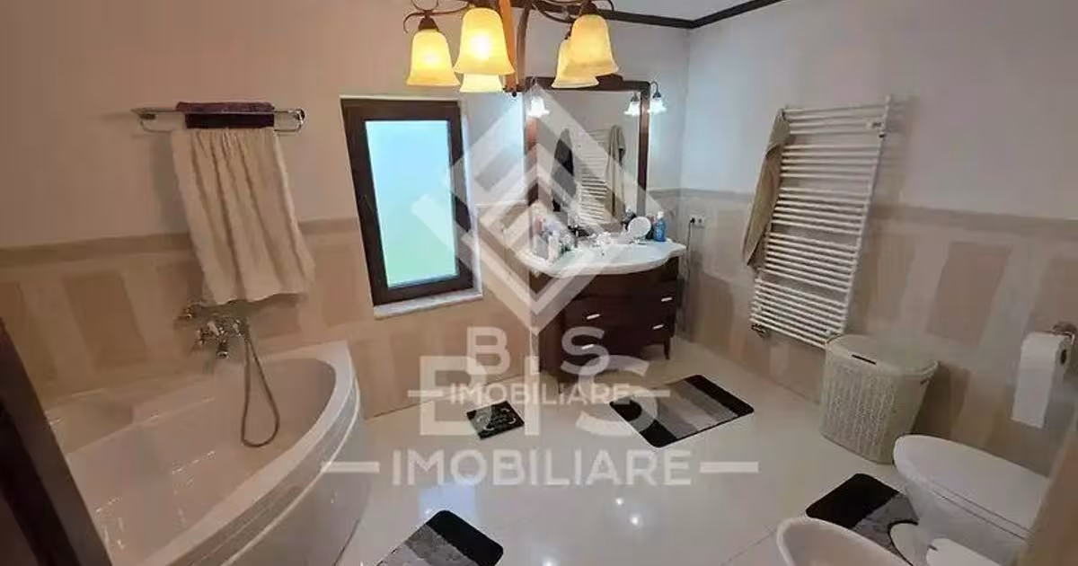 Casă individuală cu 3 camere în zona Periferie, Bistrița