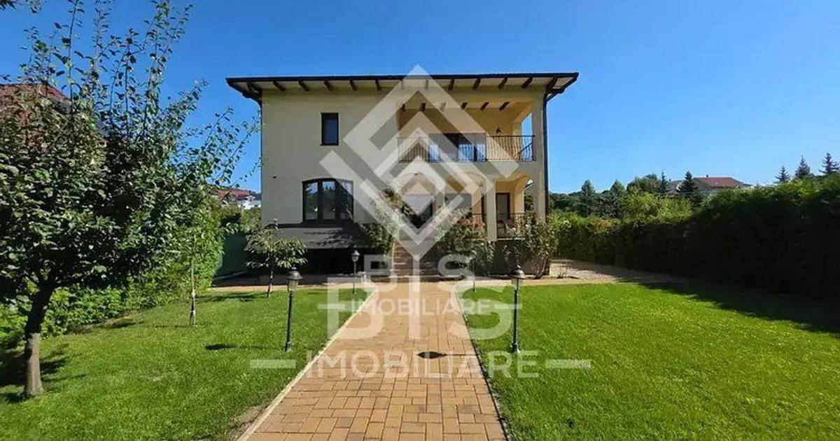 Casă individuală cu 3 camere în zona Periferie, Bistrița