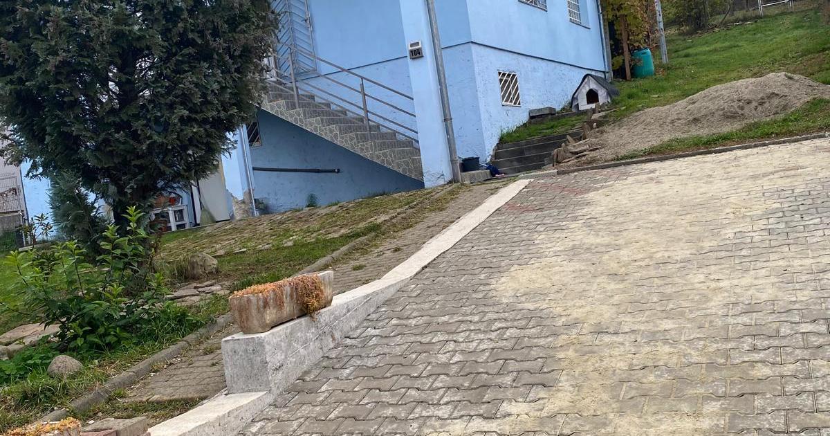 Casă individuală 180 mp cu 5 camere în zona Periferie, Bistrița