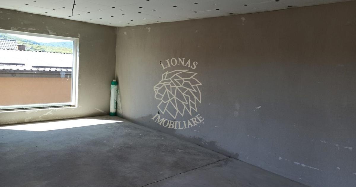 Casă individuală cu 4 camere în zona Vest, Bistrița