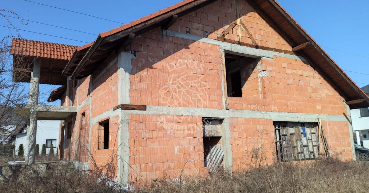 Casă individuală cu 6 camere în zona Viișoara, Bistrița