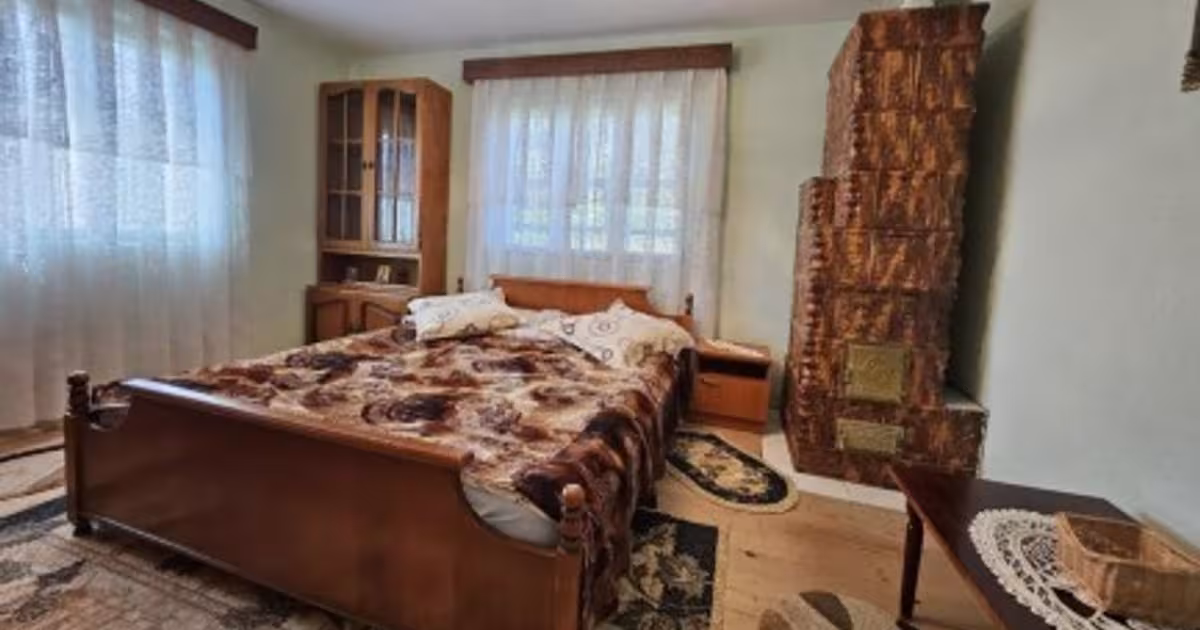 Casă individuală 65 mp cu 3 camere în Boțești