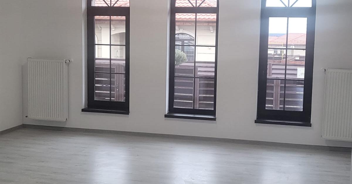 Casă individuală cu 3 camere în zona Central, Botoșani