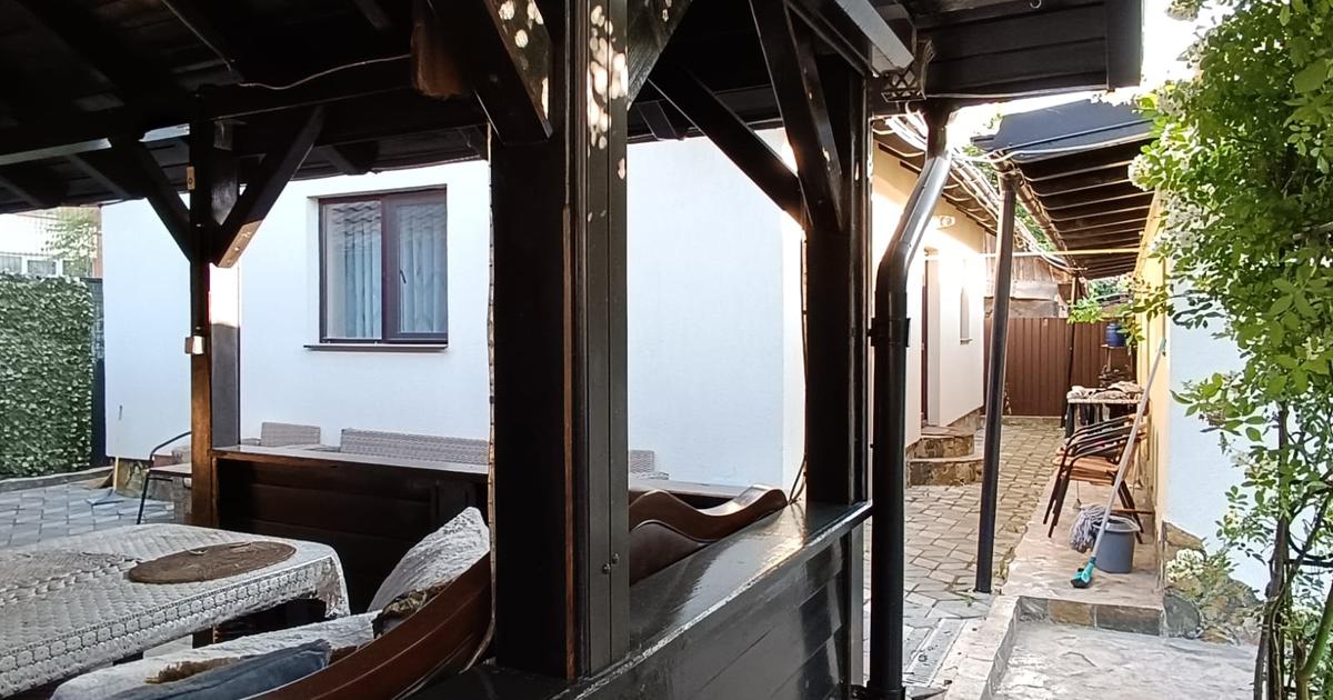 Casă individuală 200 mp cu 4 camere în zona Central, Botoșani