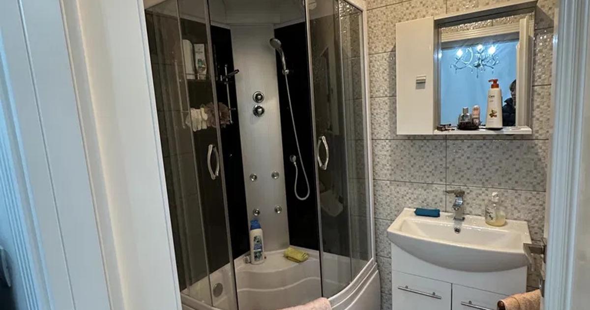 Casă individuală cu 4 camere în zona Central, Botoșani