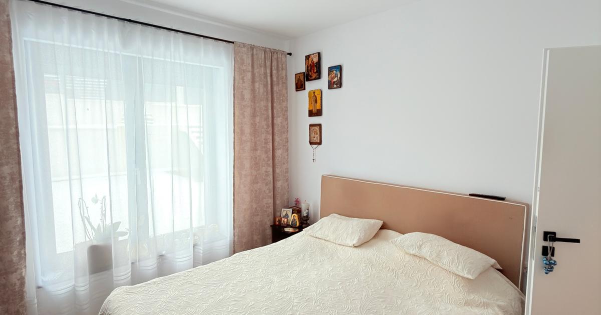 Casă individuală cu 5 camere în zona Central, Botoșani