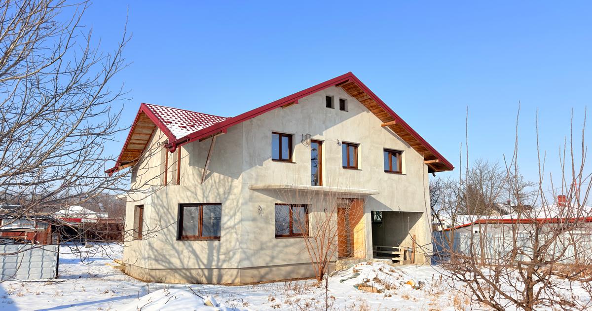 Casă individuală cu 5 camere în zona Central, Botoșani