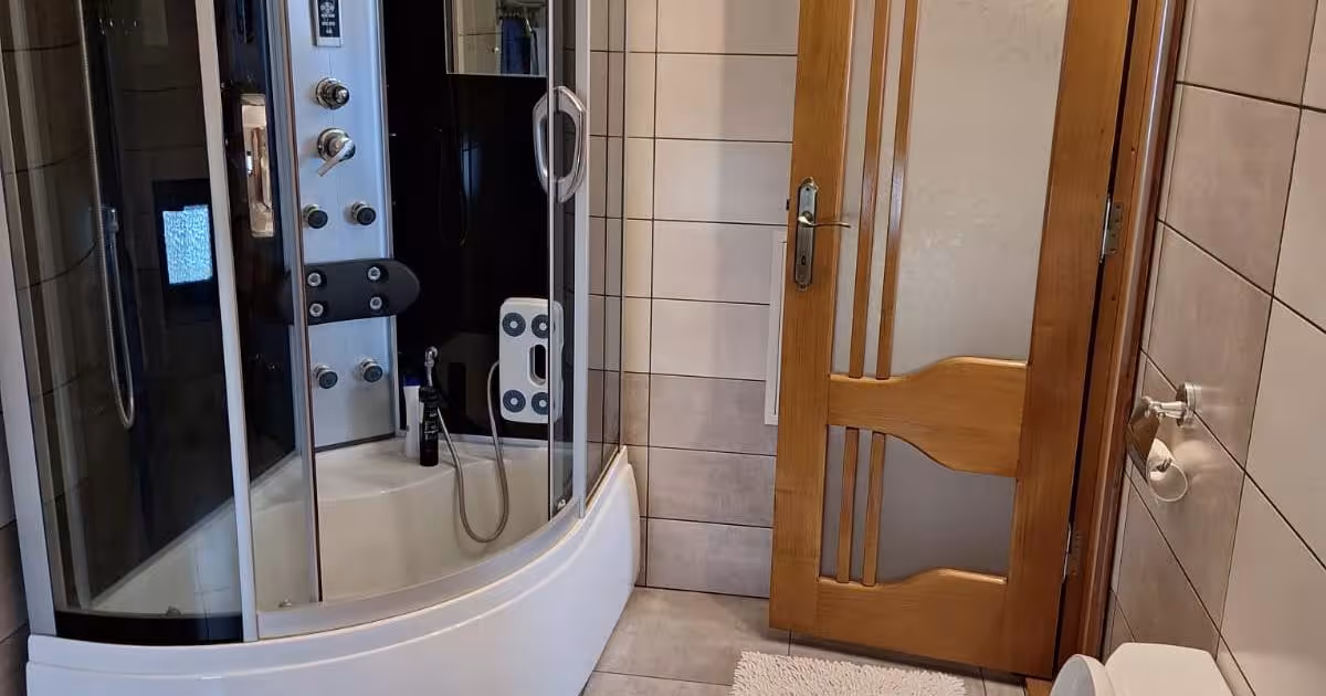 Casă individuală cu 6 camere în zona Central, Botoșani