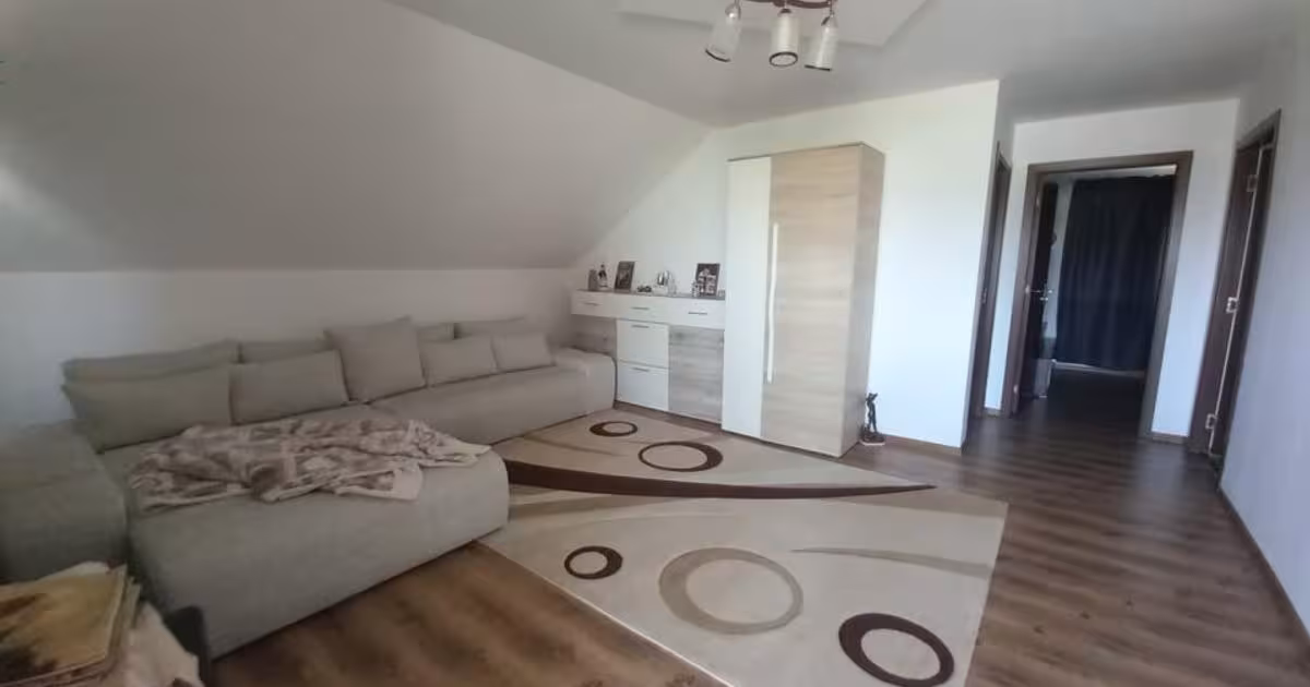 Casă individuală 140 mp cu 5 camere în zona Sud, Botoșani