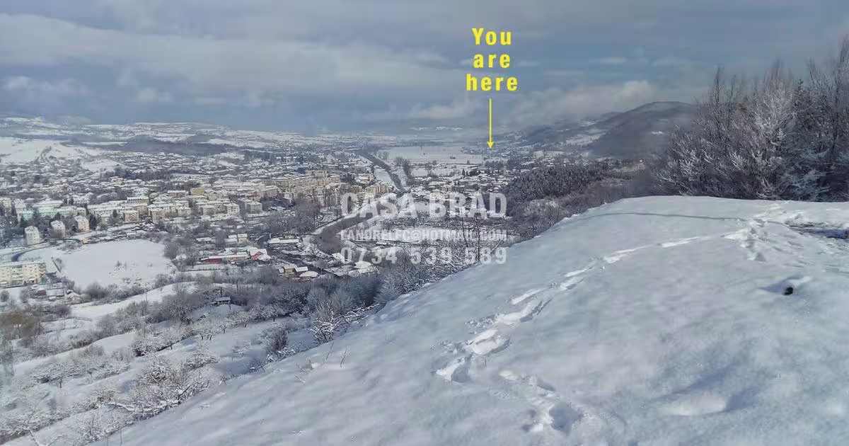 Casă individuală 180 mp cu 5 camere în zona Central, Brad