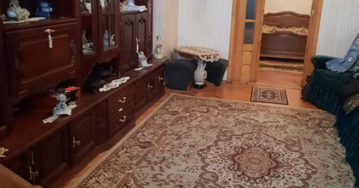 Casă individuală 100 mp cu 4 camere în zona Central, Brăila