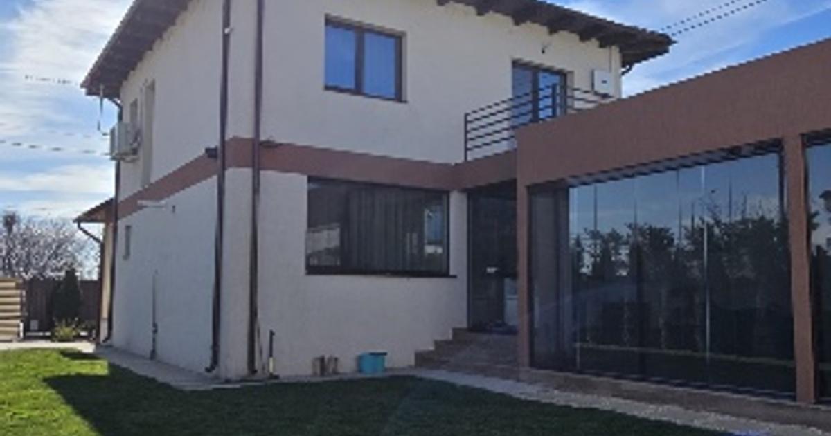 Casă individuală 220 mp cu 4 camere în zona Central, Brăila