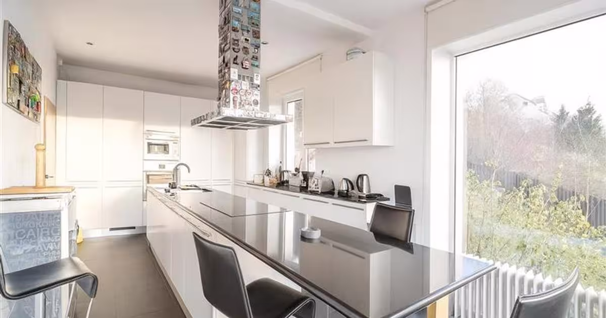 Casă individuală cu 6 camere în zona Central, Brașov