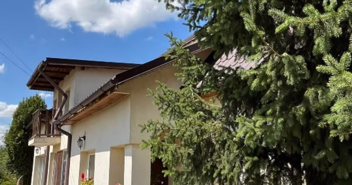 Casă individuală 120 mp cu 4 camere în Brezoaia