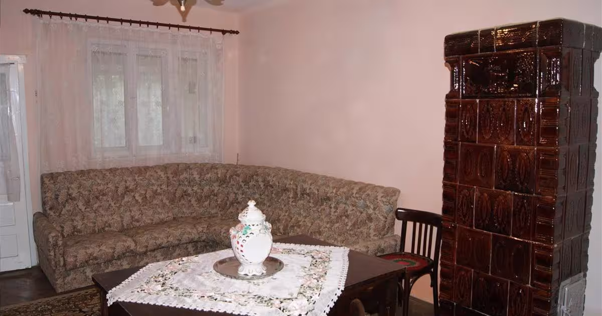 Casă individuală 90 mp cu 4 camere în Buceș