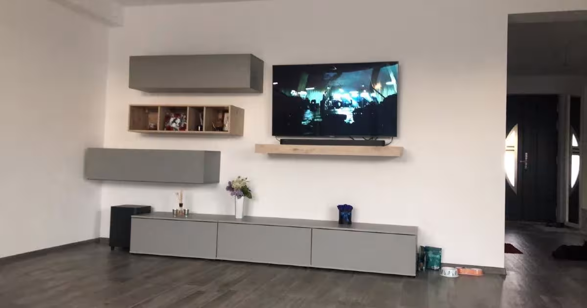 Casă individuală 258 mp cu 4 camere în Budești