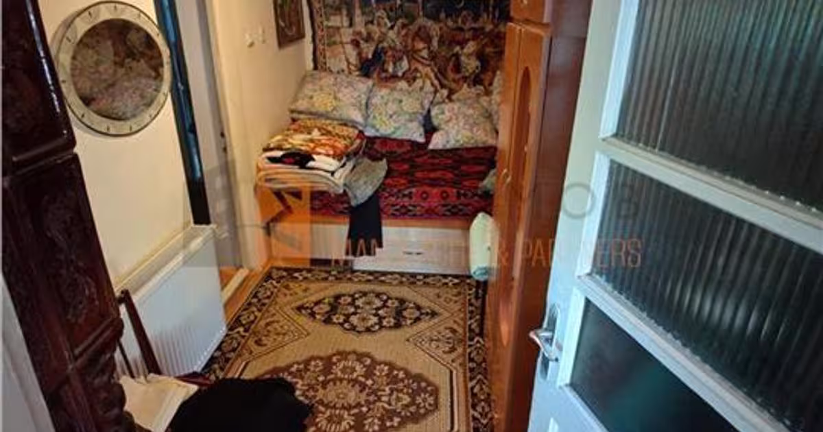 Casă individuală 80 mp cu 4 camere în zona 1 Decembrie, Buzău