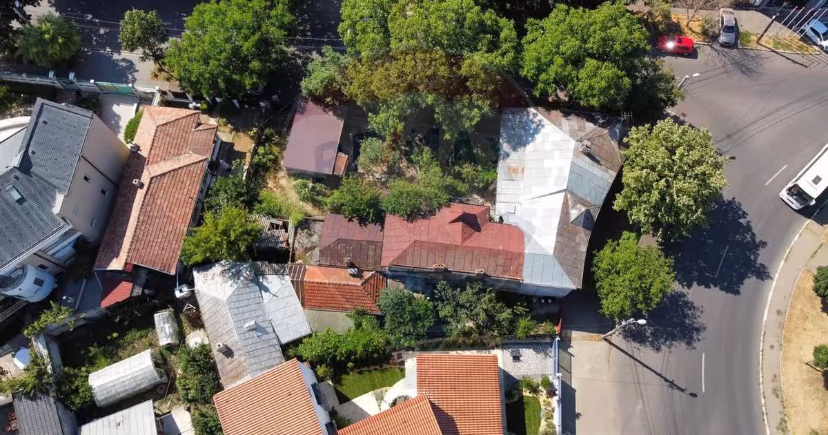 Casă individuală 123 mp cu 3 camere în zona 23 August, Buzău