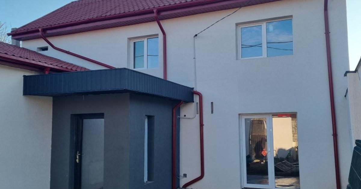 Casă individuală 170 mp cu 5 camere în zona Centrul Vechi, Călărași