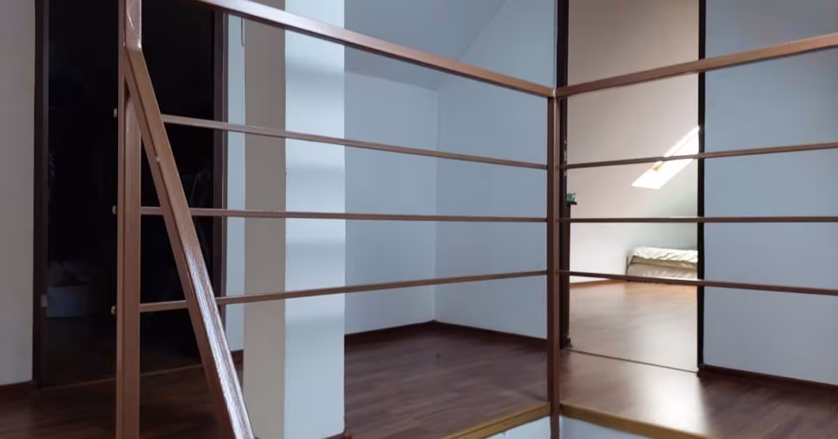 Casă individuală 512 mp cu 6 camere în zona Central, Călimănești