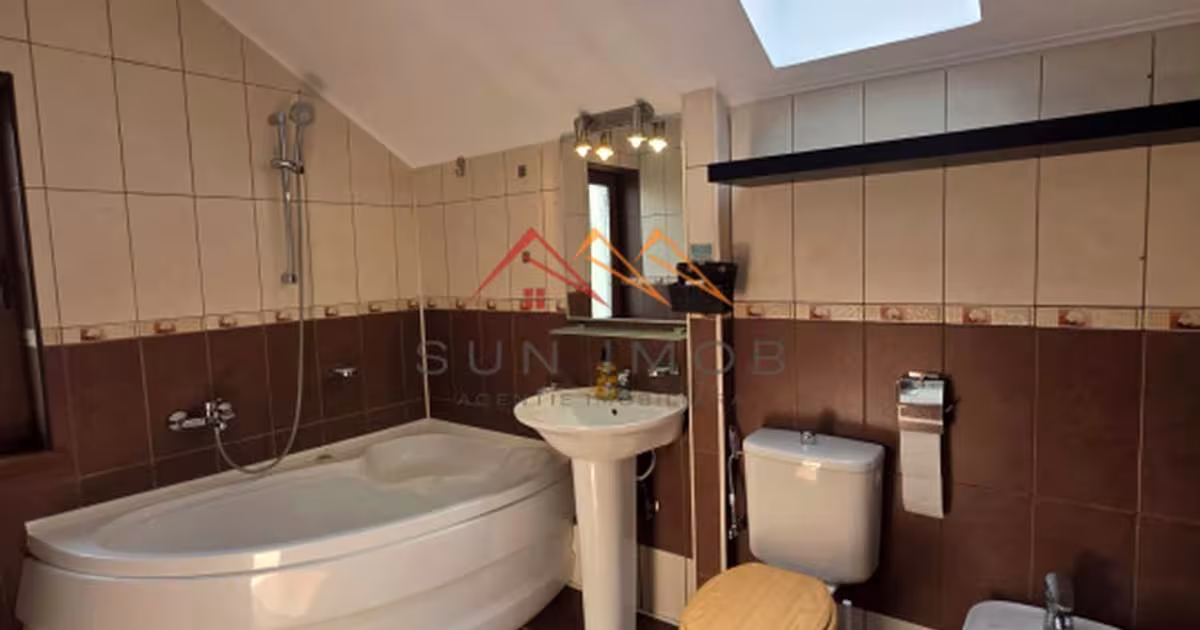 Casă individuală 111 mp cu 3 camere în zona Câmpinița, Câmpina