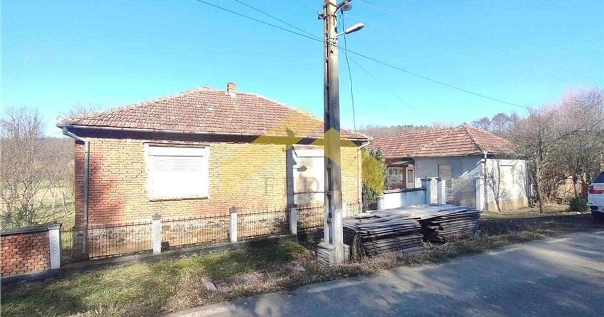 Casă individuală cu 5 camere în Căpruța