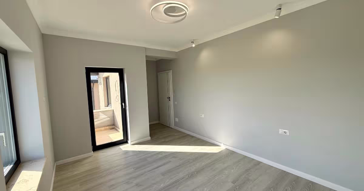 Casă individuală 110 mp cu 4 camere în Cârcea