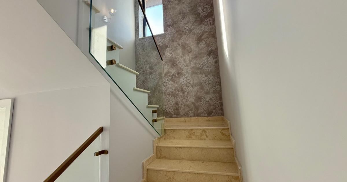 Casă individuală 120 mp cu 4 camere în Cârcea