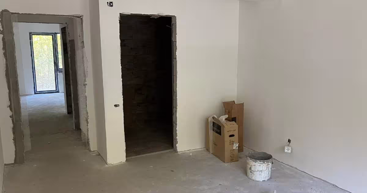 Casă individuală 480 mp cu 5 camere în Cârțișoara