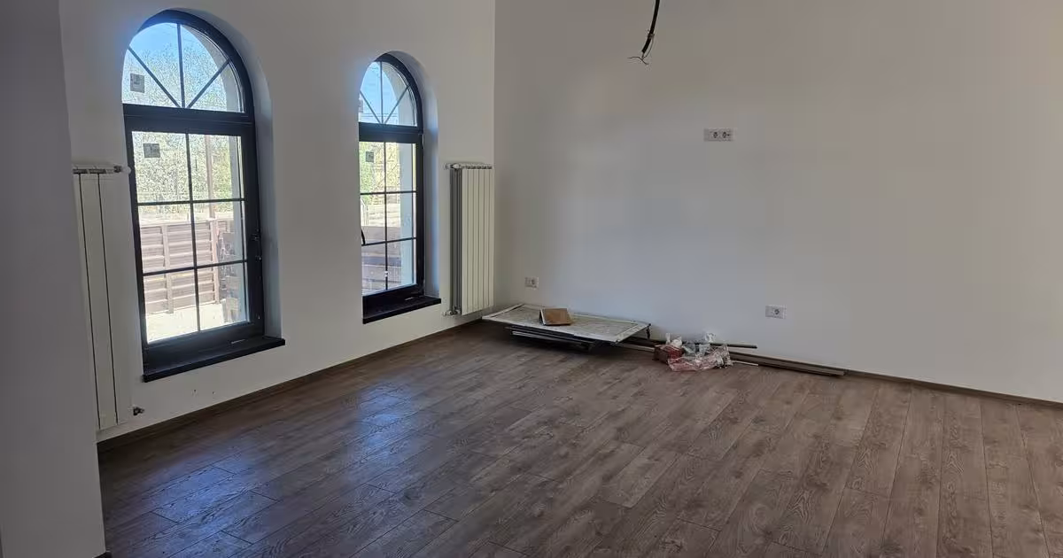 Casă individuală 100 mp cu 3 camere în Cătămărești-Deal