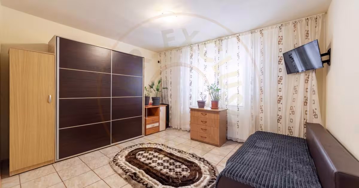 Casă individuală cu 6 camere în Căteasca
