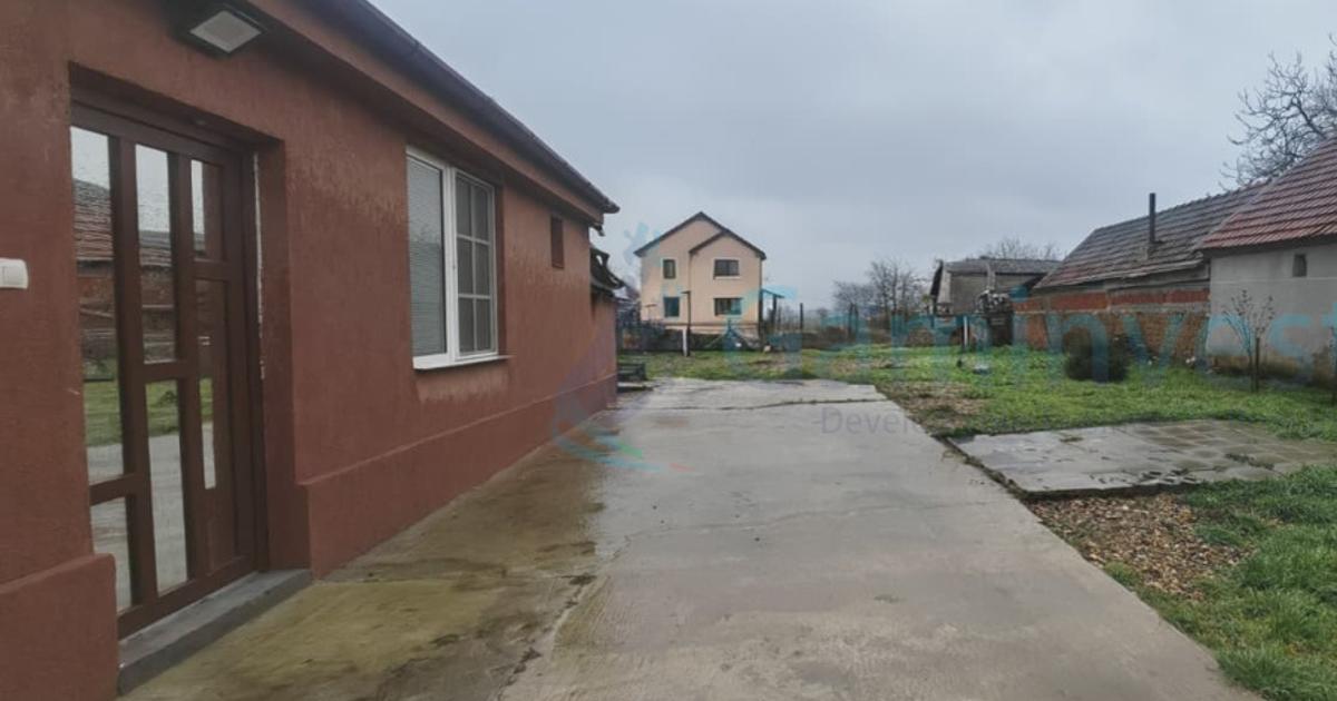 Casă individuală 168 mp cu 5 camere în Cauaceu