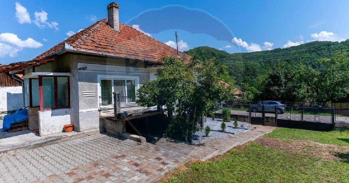 Casă individuală cu 2 camere în Certeju de Sus