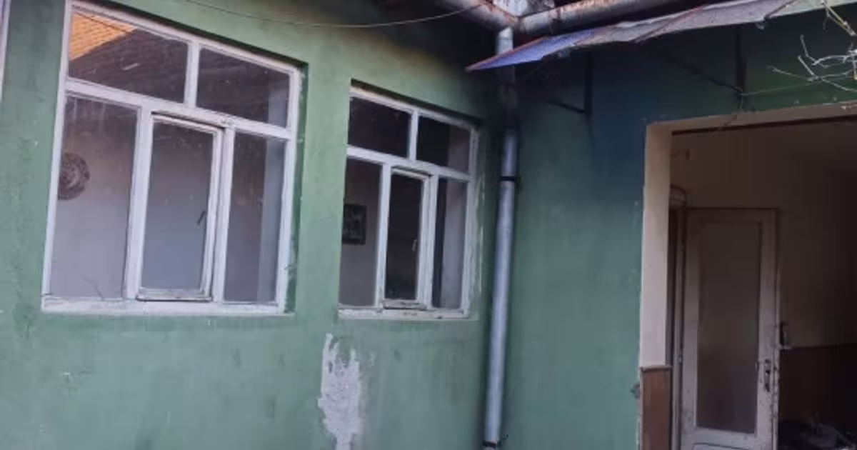 Casă individuală 200 mp cu 4 camere în Chisindia