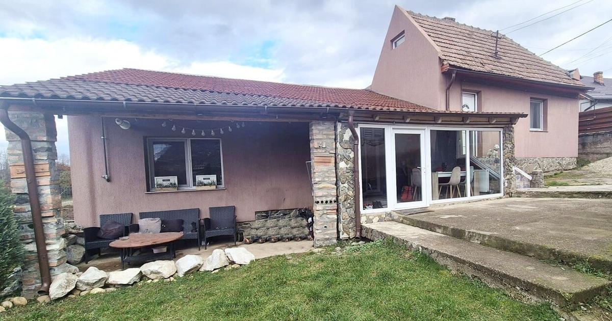 Casă individuală cu 2 camere în Ciugud