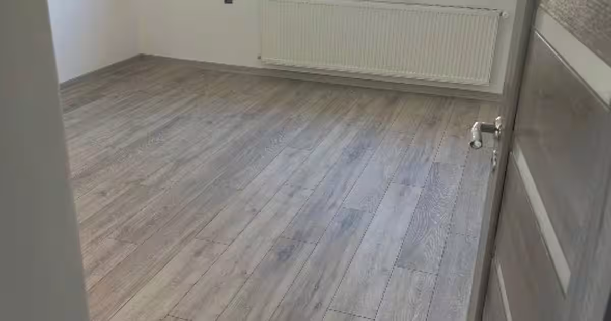 Casă individuală 82 mp cu 3 camere în Ciumărna