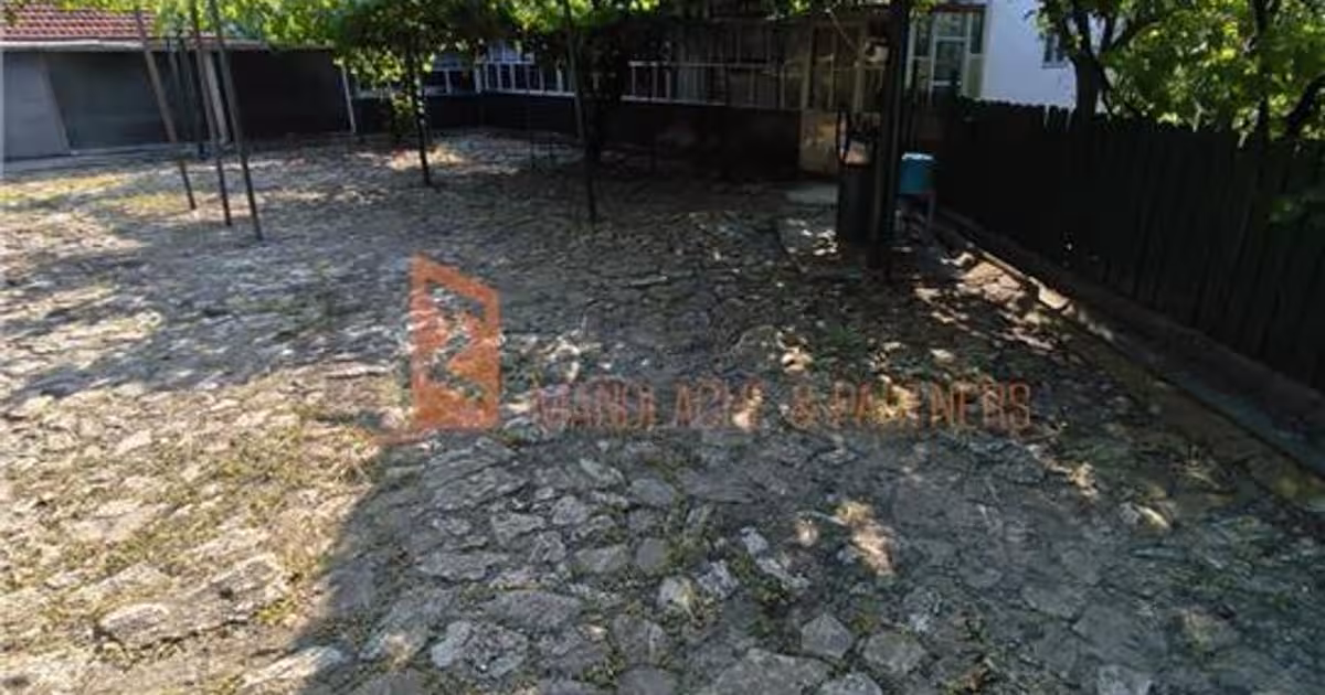 Casă individuală cu 5 camere în Clondiru