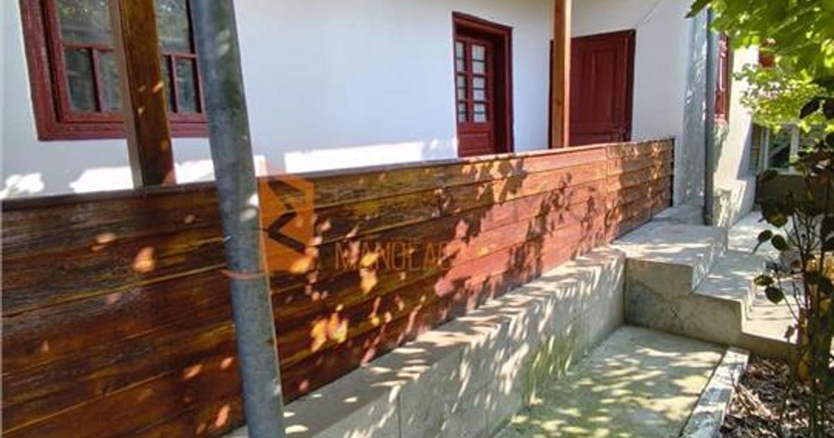 Casă individuală cu 5 camere în Clondiru