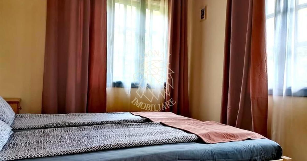 Casă individuală cu 18 camere în Colibița