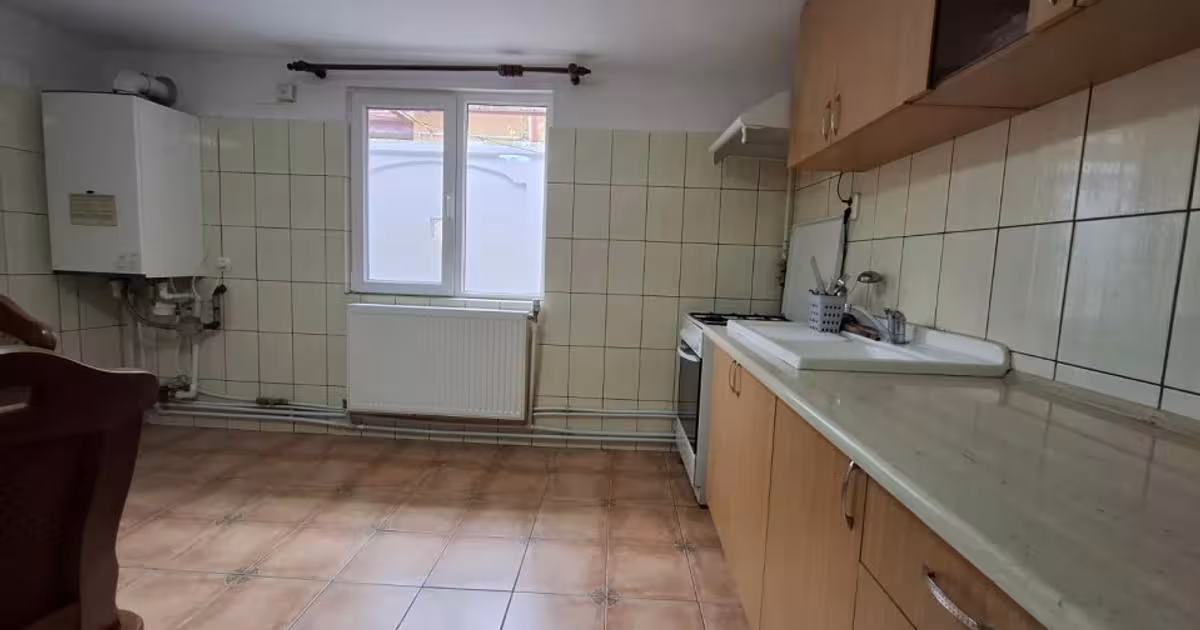 Casă individuală 115 mp cu 3 camere în zona Trocadero, Constanța