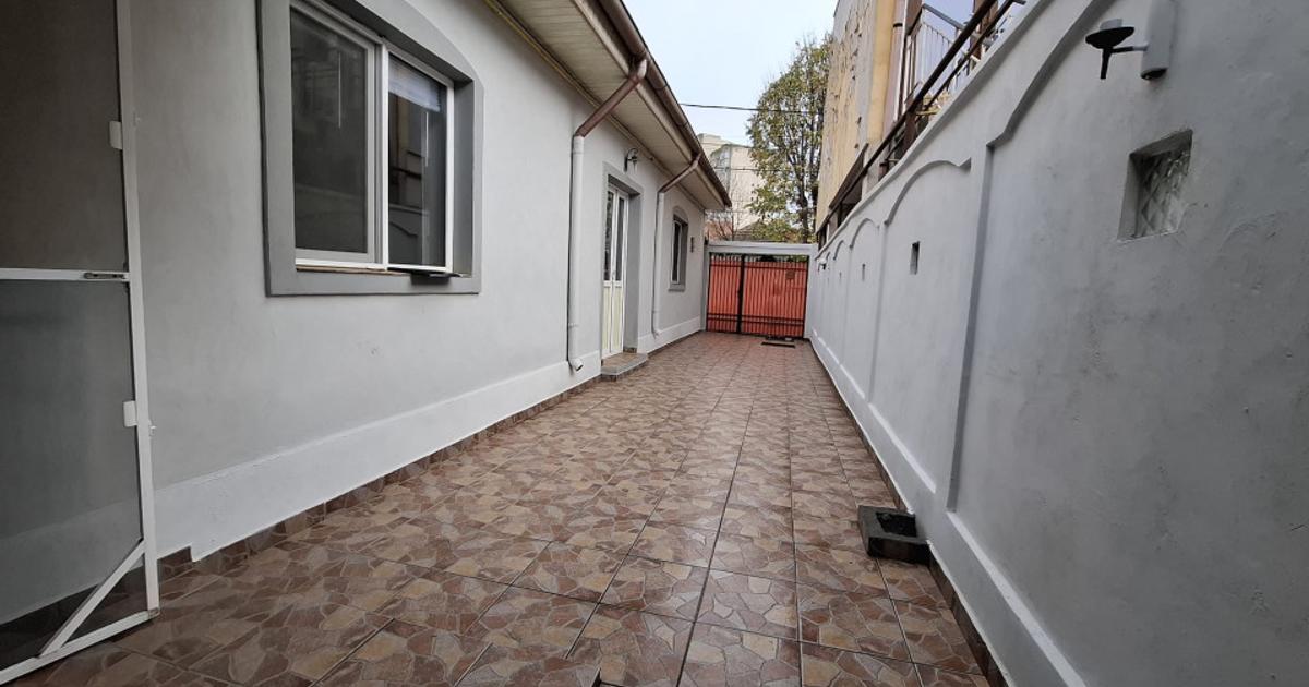 Casă individuală 115 mp cu 3 camere în zona Trocadero, Constanța