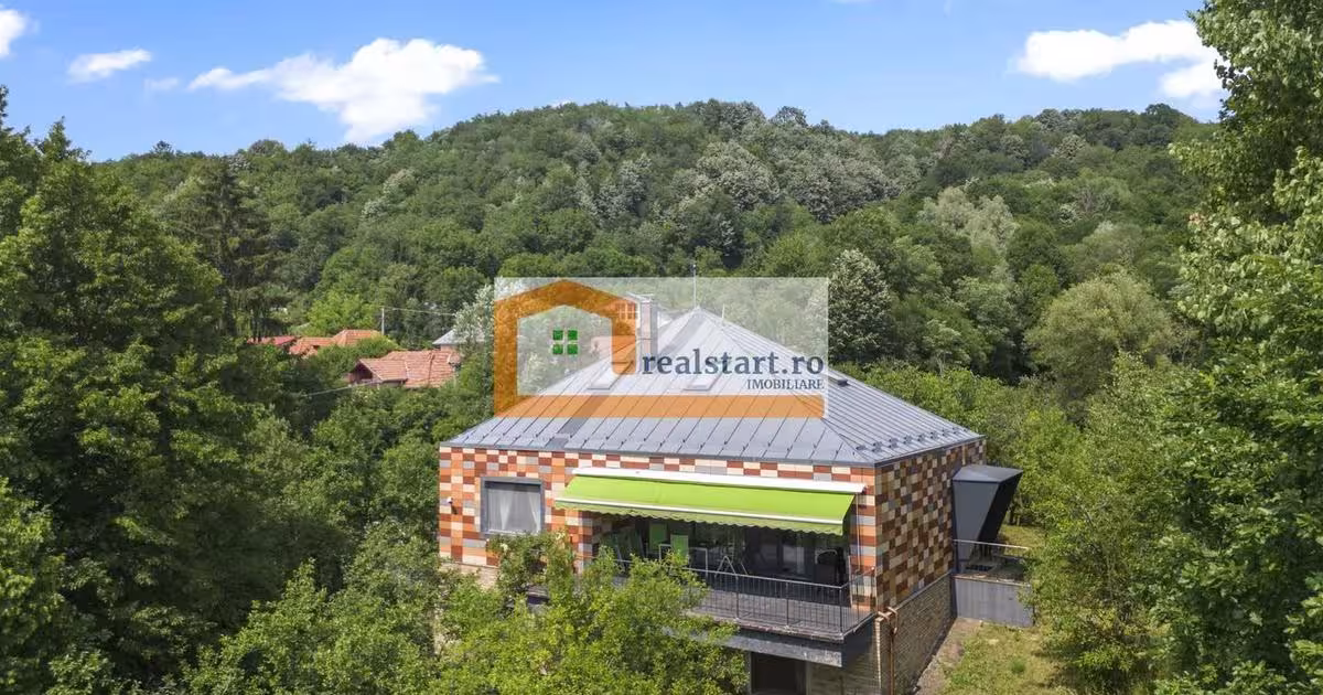 Casă individuală cu 6 camere în Cornu de Sus (Cornu)