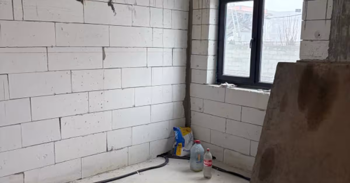 Casă individuală 130 mp cu 5 camere în zona Aeroport, Craiova