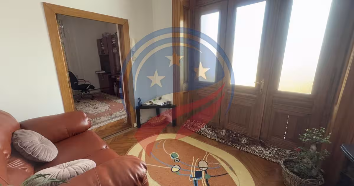 Casă individuală cu 4 camere în zona Central, Craiova