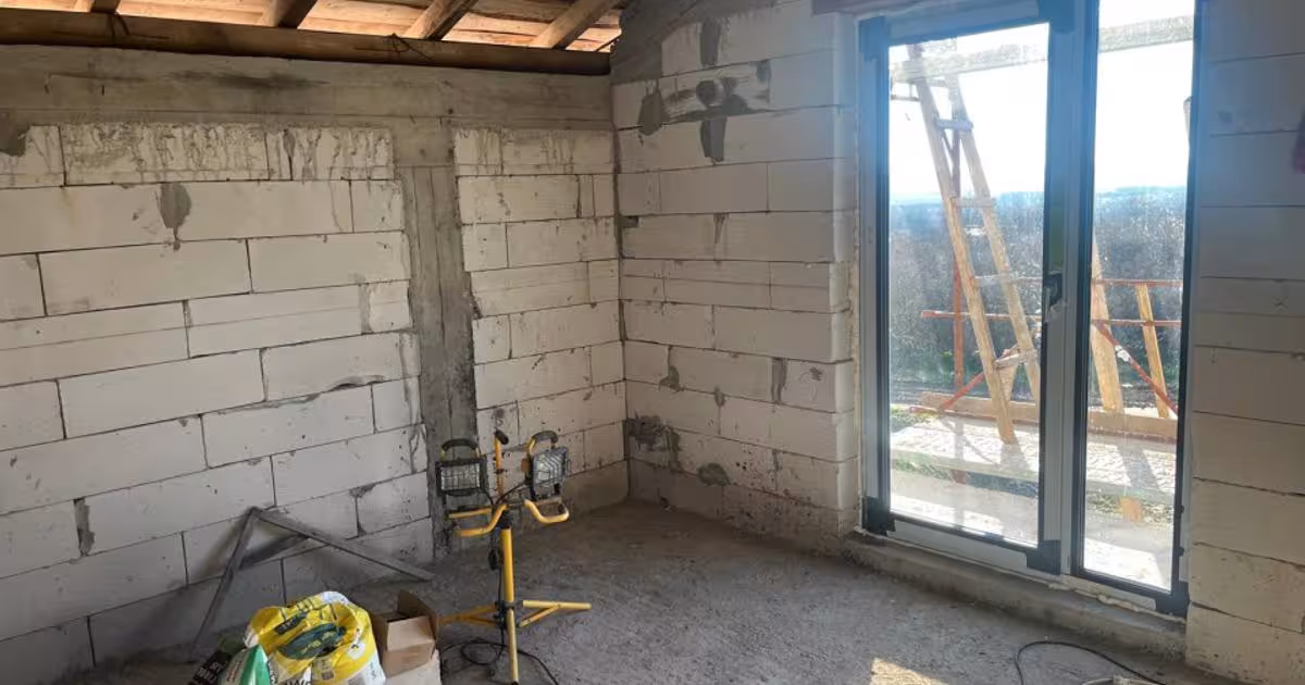 Casă individuală 170 mp cu 4 camere în zona Exterior Est, Craiova