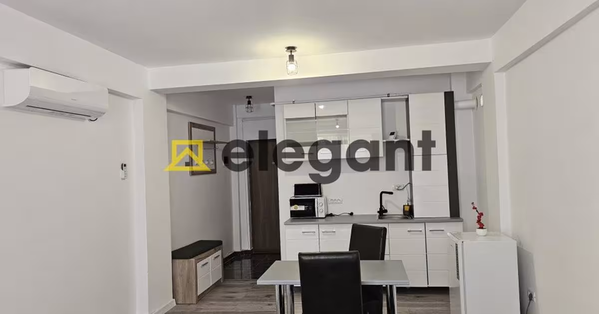 Casă individuală 222.5 mp cu 7 camere în zona Titulescu, Craiova