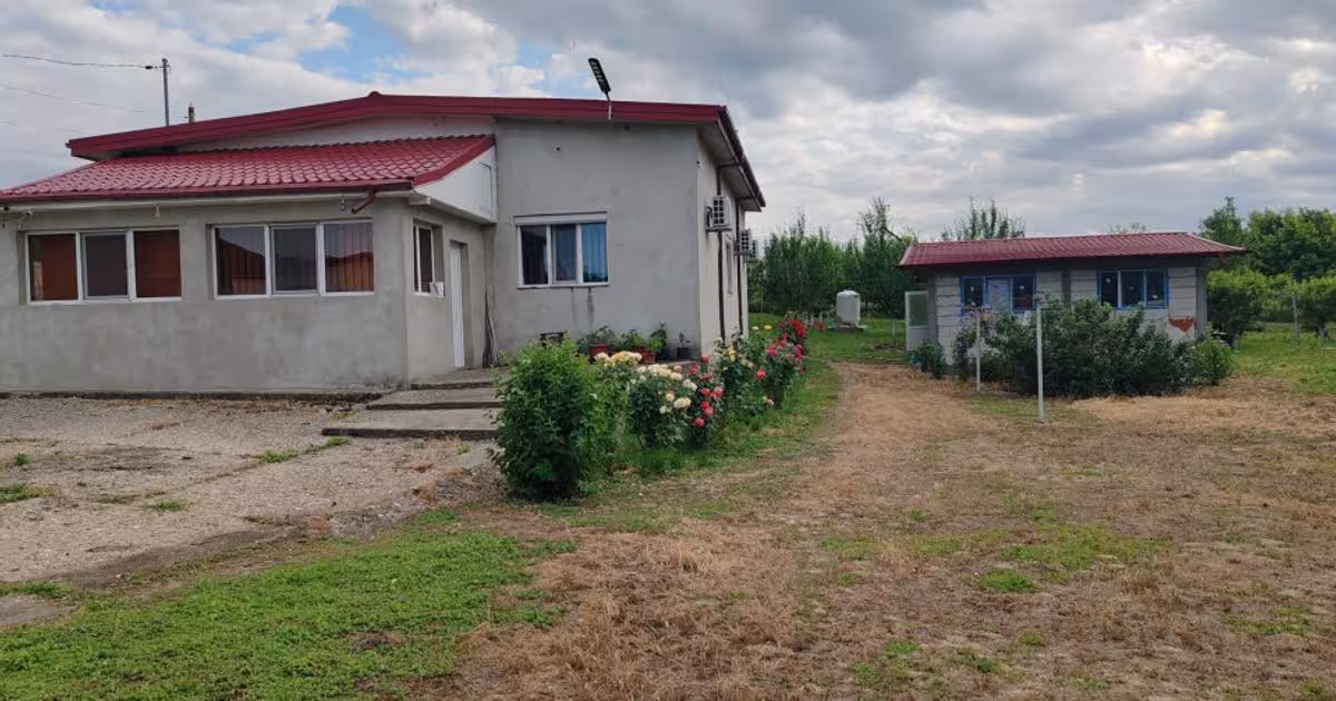 Casă individuală 159 mp cu 4 camere în Crețești