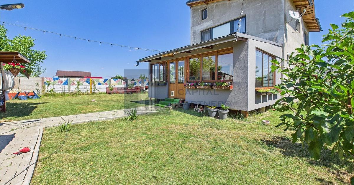 Casă individuală 89 mp cu 4 camere în Crevedia