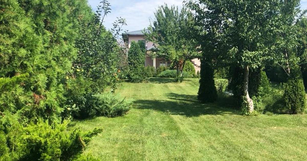 Casă individuală cu 6 camere în Crevedia